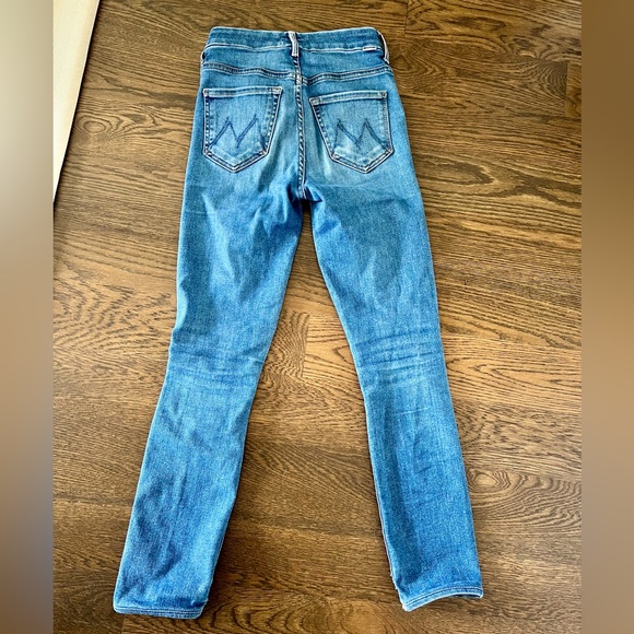 MOTHER jeans in mid-blue wash, high rise, size 23 - Picture 3 of 5